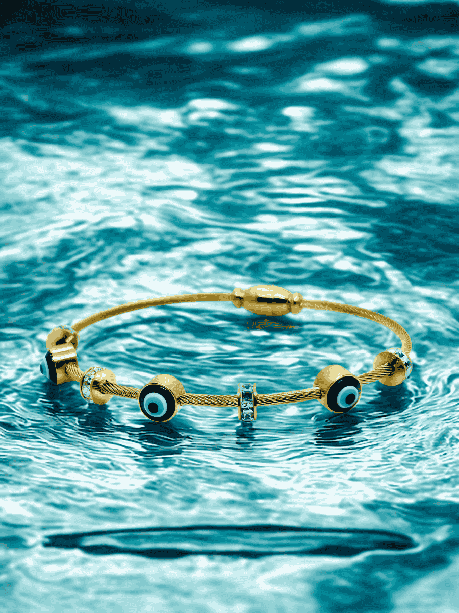 Hover Product Image